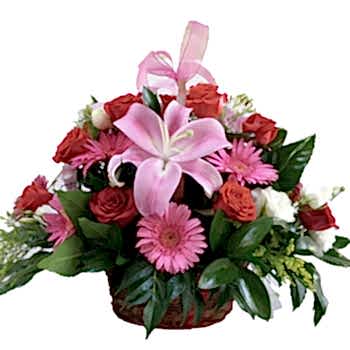 AŞKINIZA SEPETTE MEVSİM ÇİÇEKLERİ VE GÜLLER